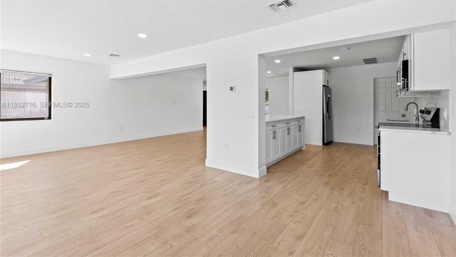 Small Image of 317 NORTH 31ST AVE, Hollywood Number 48