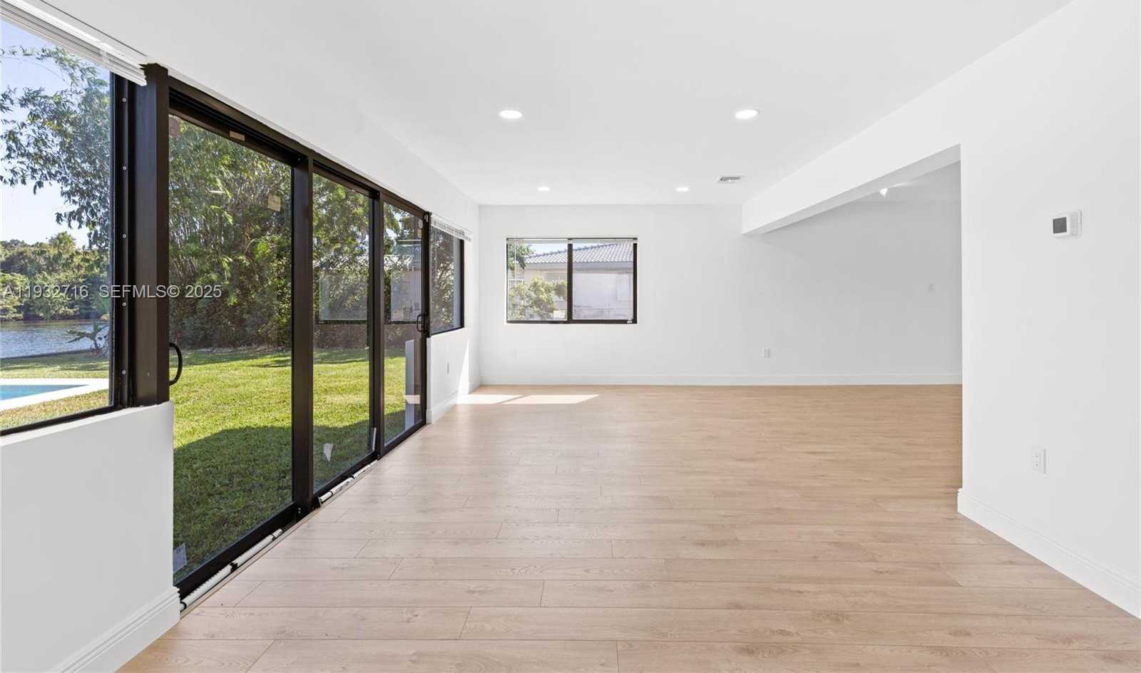 Small Image of 317 NORTH 31ST AVE, Hollywood Number 49