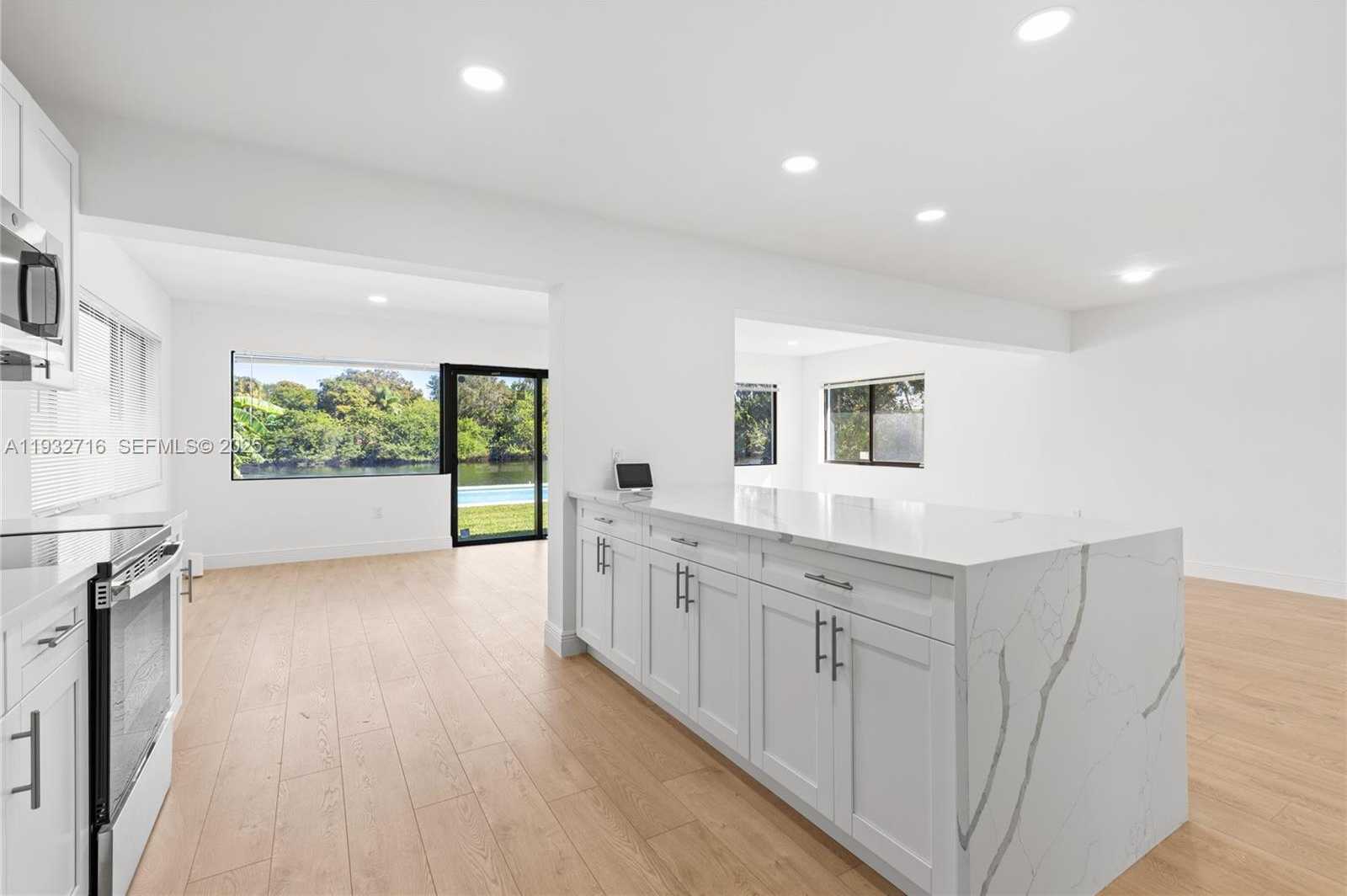 Small Image of 317 NORTH 31ST AVE, Hollywood Number 51