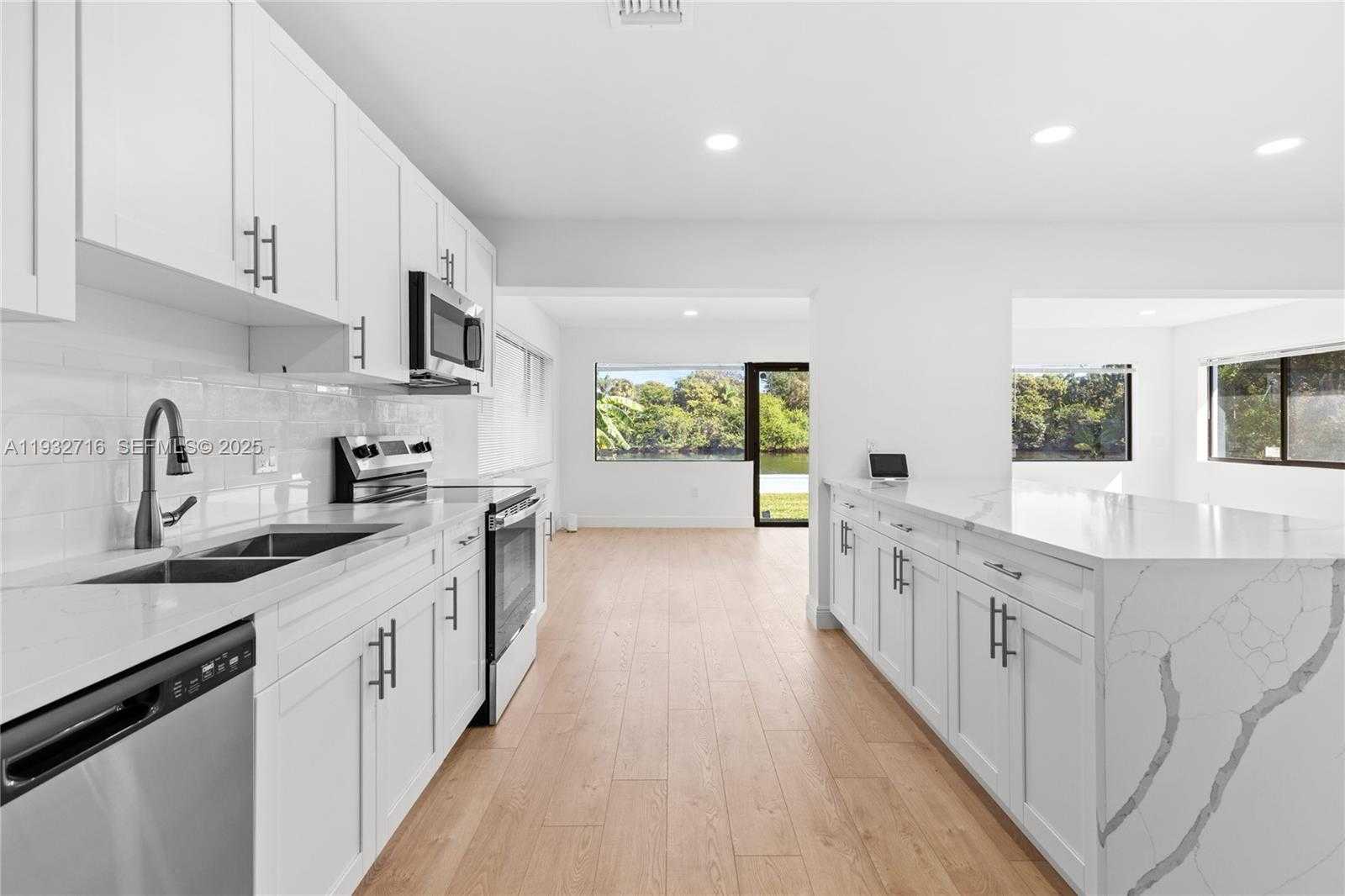 Small Image of 317 NORTH 31ST AVE, Hollywood Number 52