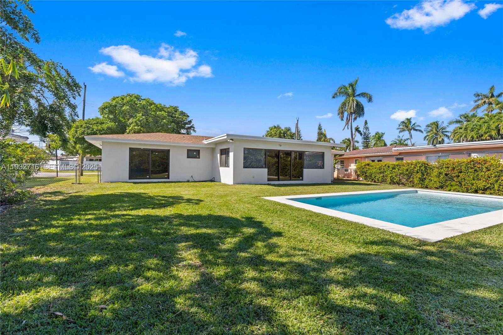 Small Image of 317 NORTH 31ST AVE, Hollywood Number 58