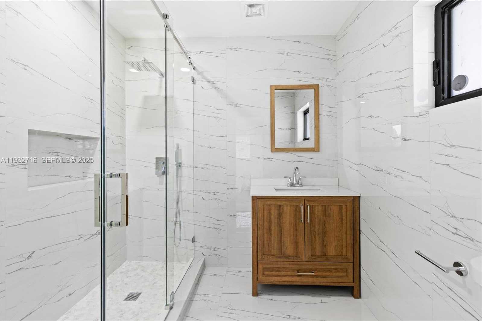 Small Image of 317 NORTH 31ST AVE, Hollywood Number 6