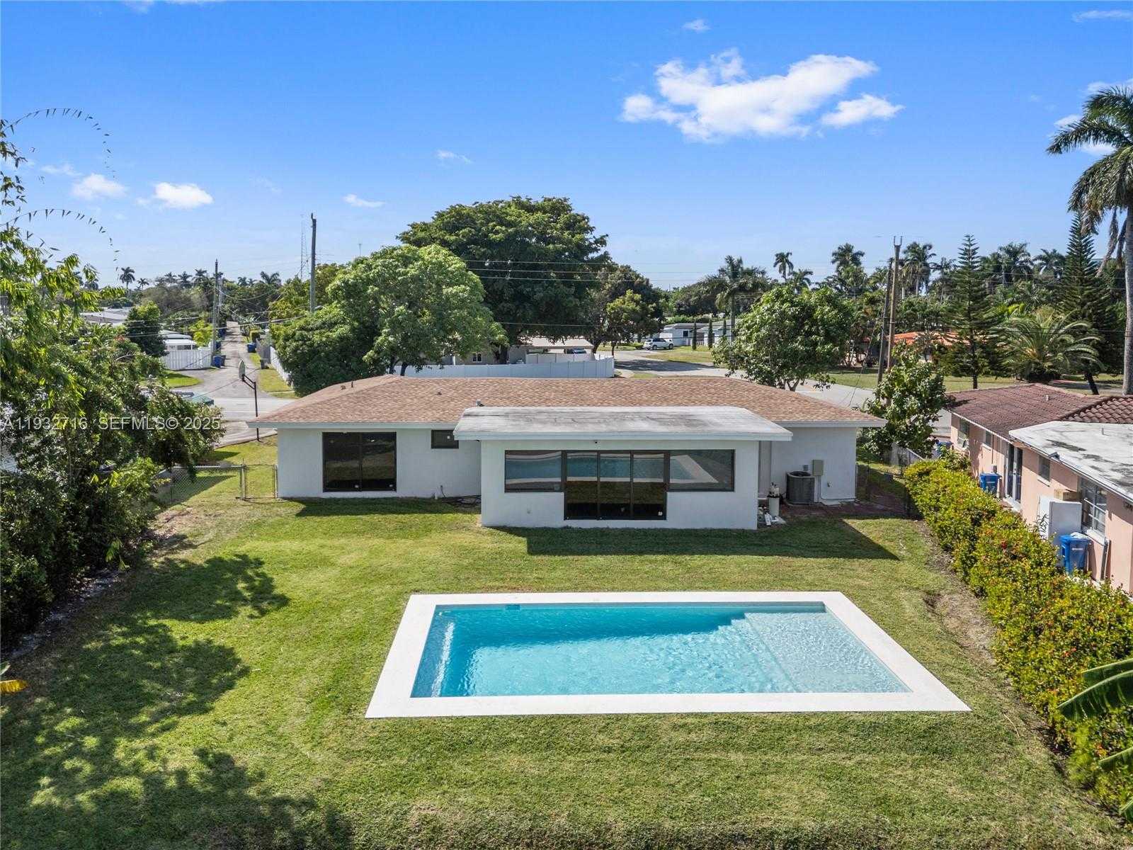 Small Image of 317 NORTH 31ST AVE, Hollywood Number 8