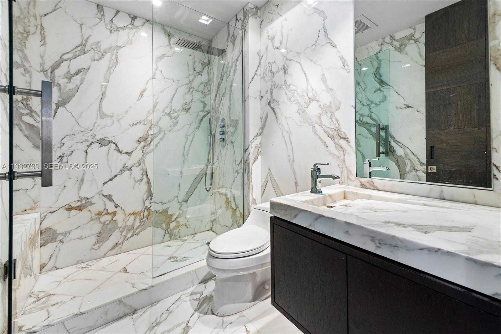 Small Image of Bal Harbour Number 27