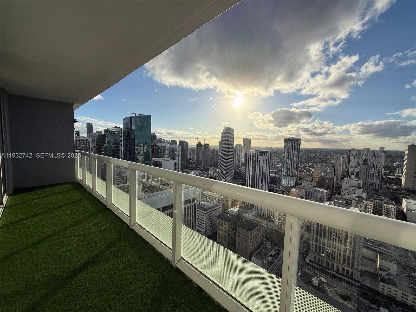 Small Image of 50 BISCAYNE BLVD #4807, Miami Number 11