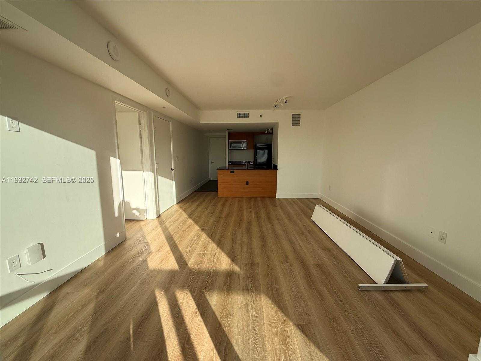 Small Image of 50 BISCAYNE BLVD #4807, Miami Number 7