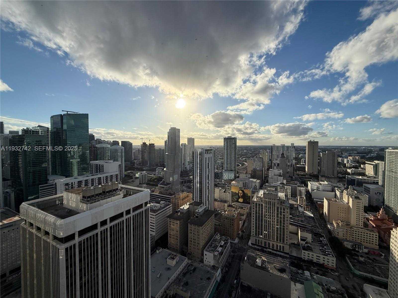 Small Image of 50 BISCAYNE BLVD #4807, Miami Number 9