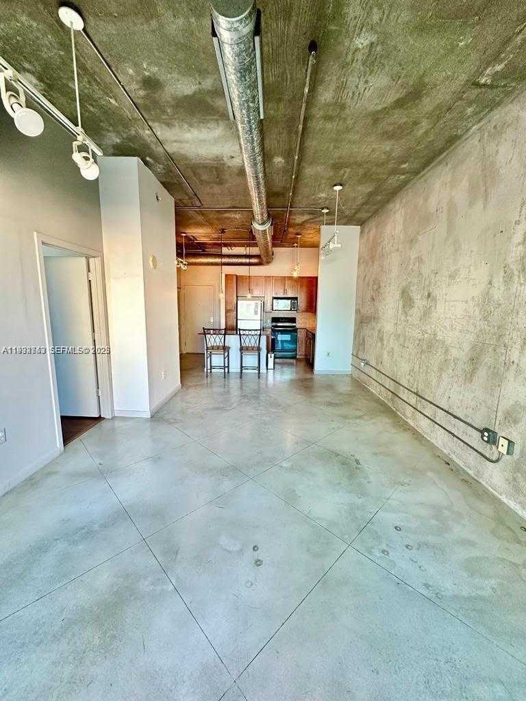 Small Image of 2001 BISCAYNE BLVD #3511, Miami Number 8