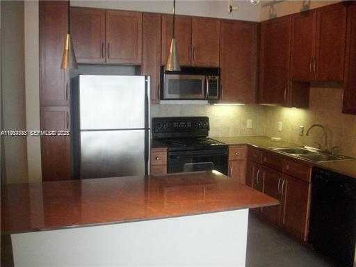 Small Image of 2001 BISCAYNE BLVD #3511, Miami Number 9