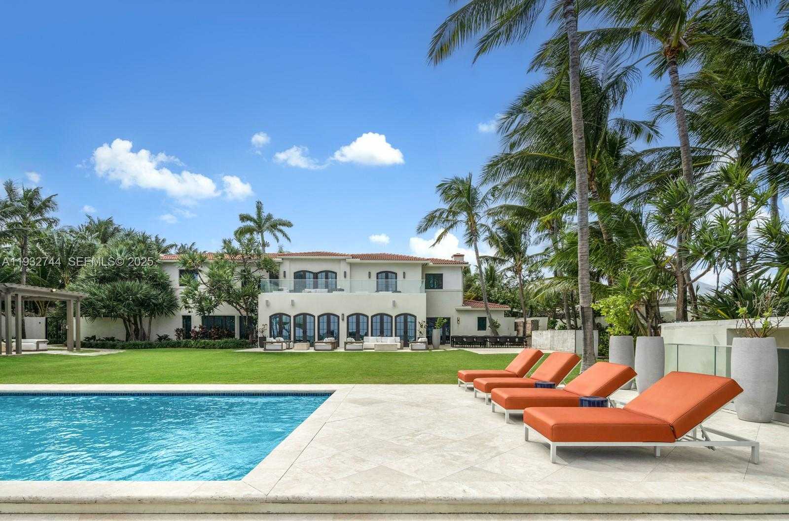 Small Image of 115 OCEAN BLVD, Golden Beach Number 2