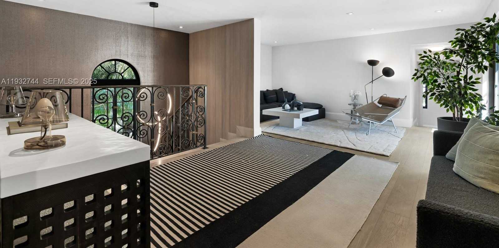 Small Image of 115 OCEAN BLVD, Golden Beach Number 35