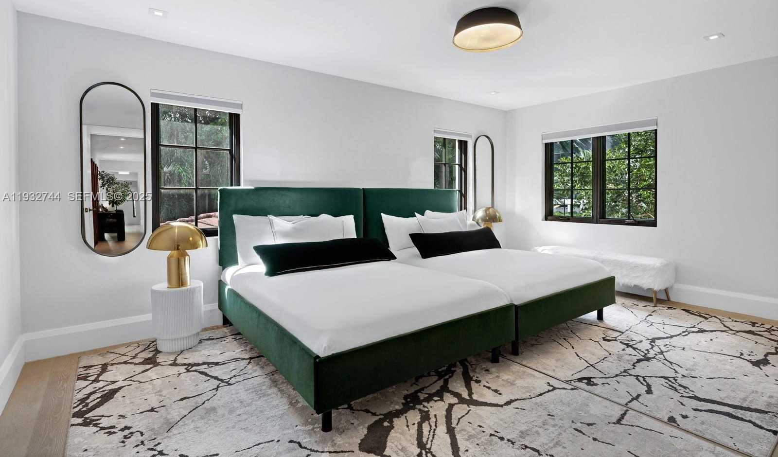 Small Image of 115 OCEAN BLVD, Golden Beach Number 39