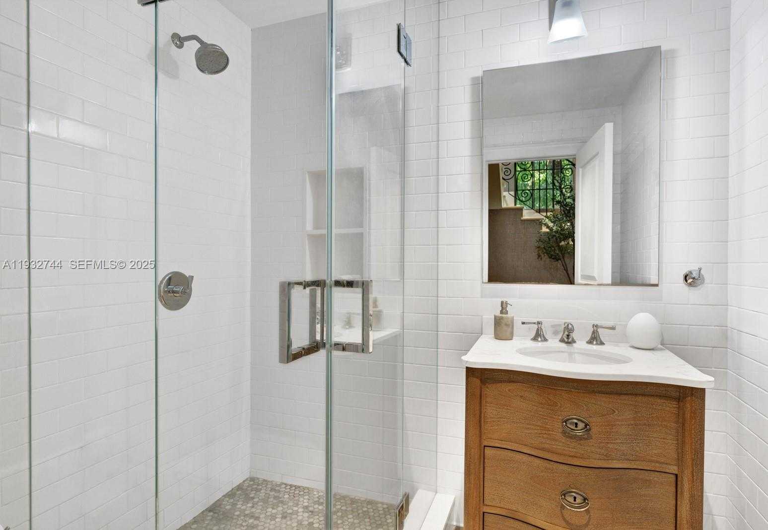 Small Image of 115 OCEAN BLVD, Golden Beach Number 40