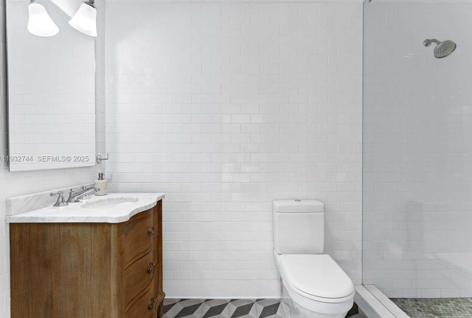 Small Image of 115 OCEAN BLVD, Golden Beach Number 44