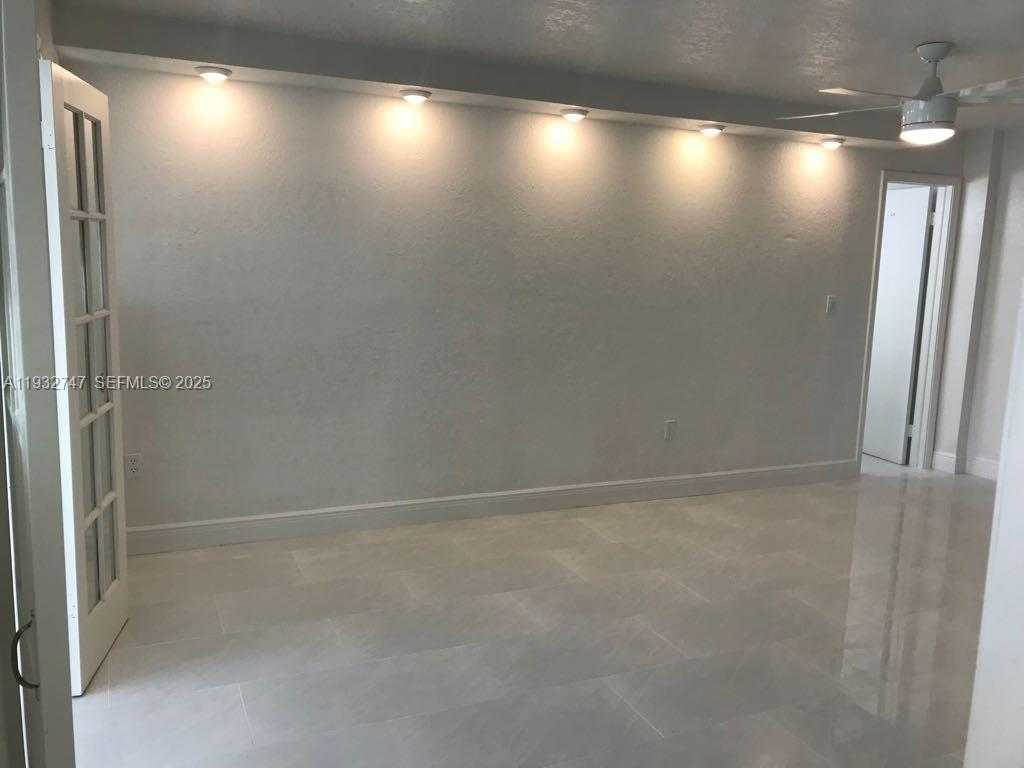 Small Image of 1251 NORTH EAST 108TH ST #705, Miami Number 10