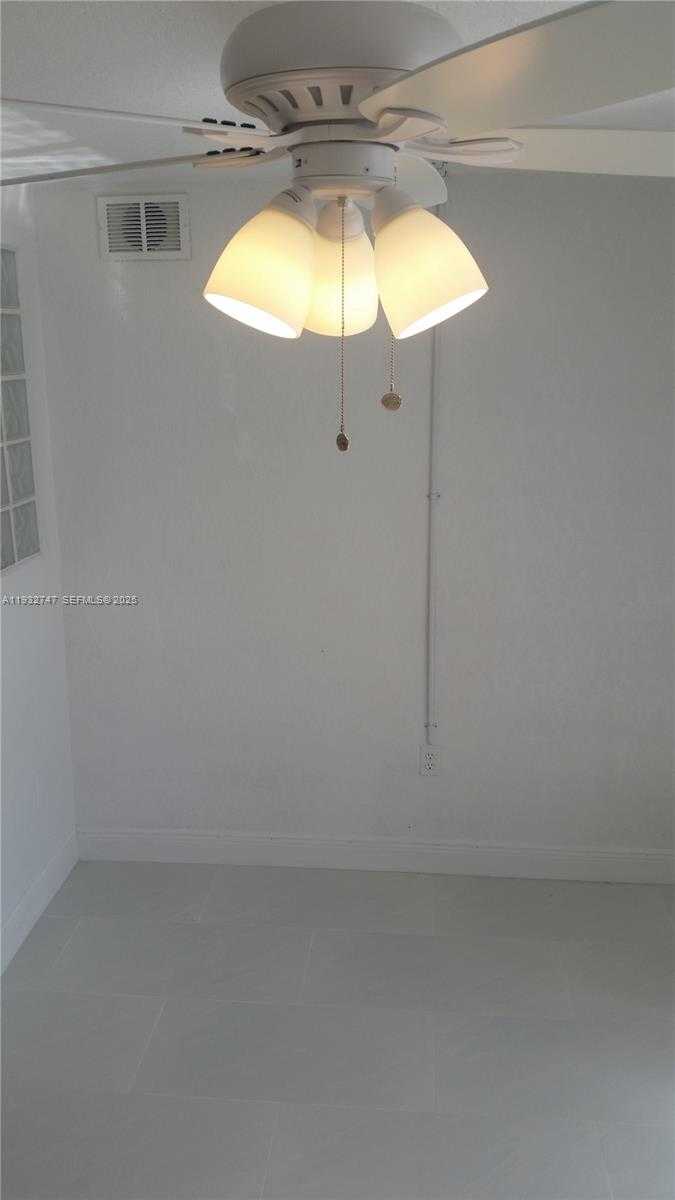 Small Image of 1251 NORTH EAST 108TH ST #705, Miami Number 16