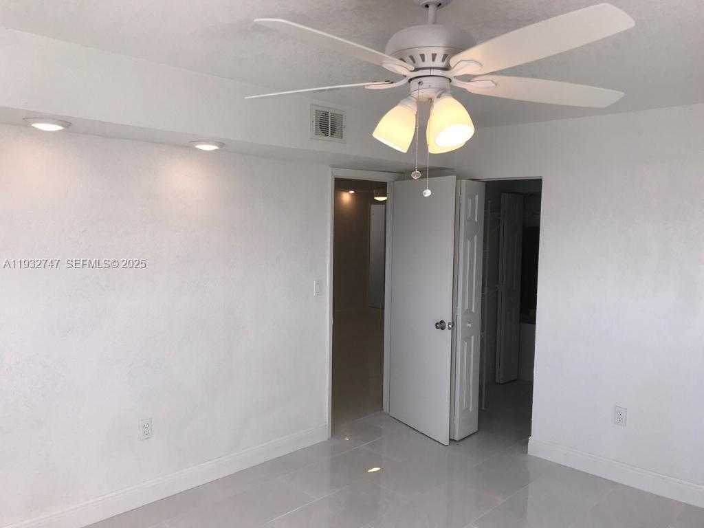 Small Image of 1251 NORTH EAST 108TH ST #705, Miami Number 19