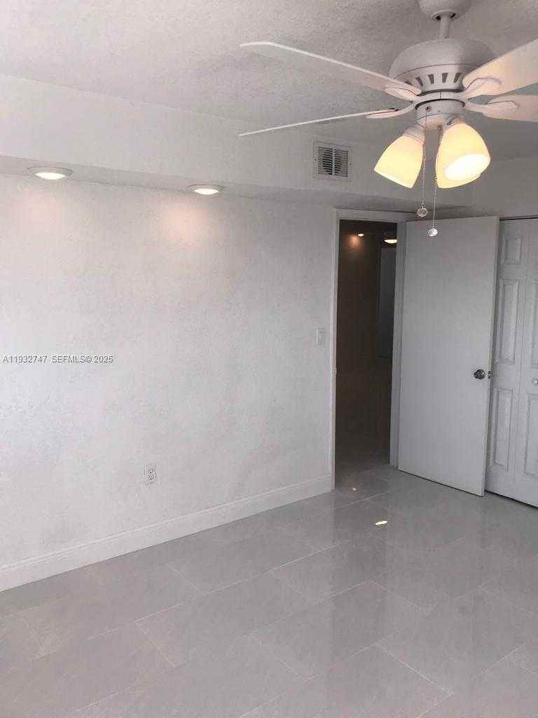 Small Image of 1251 NORTH EAST 108TH ST #705, Miami Number 20