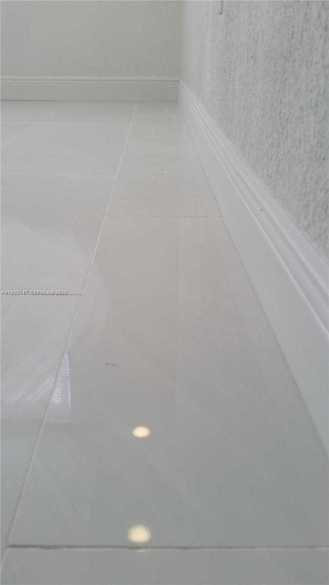 Small Image of 1251 NORTH EAST 108TH ST #705, Miami Number 22