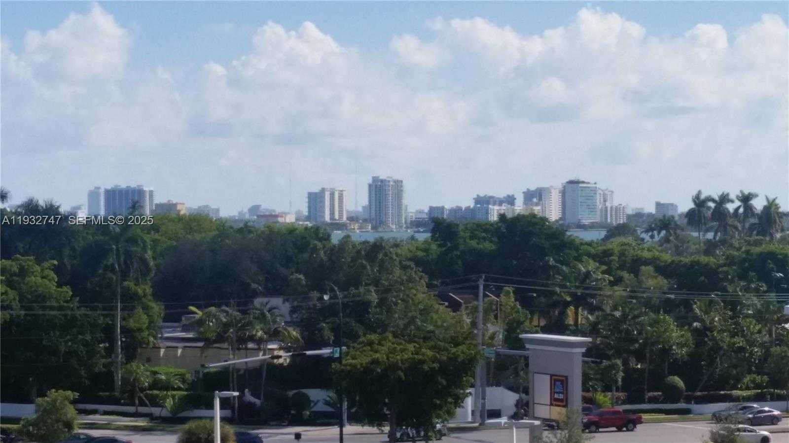 Small Image of 1251 NORTH EAST 108TH ST #705, Miami Number 24