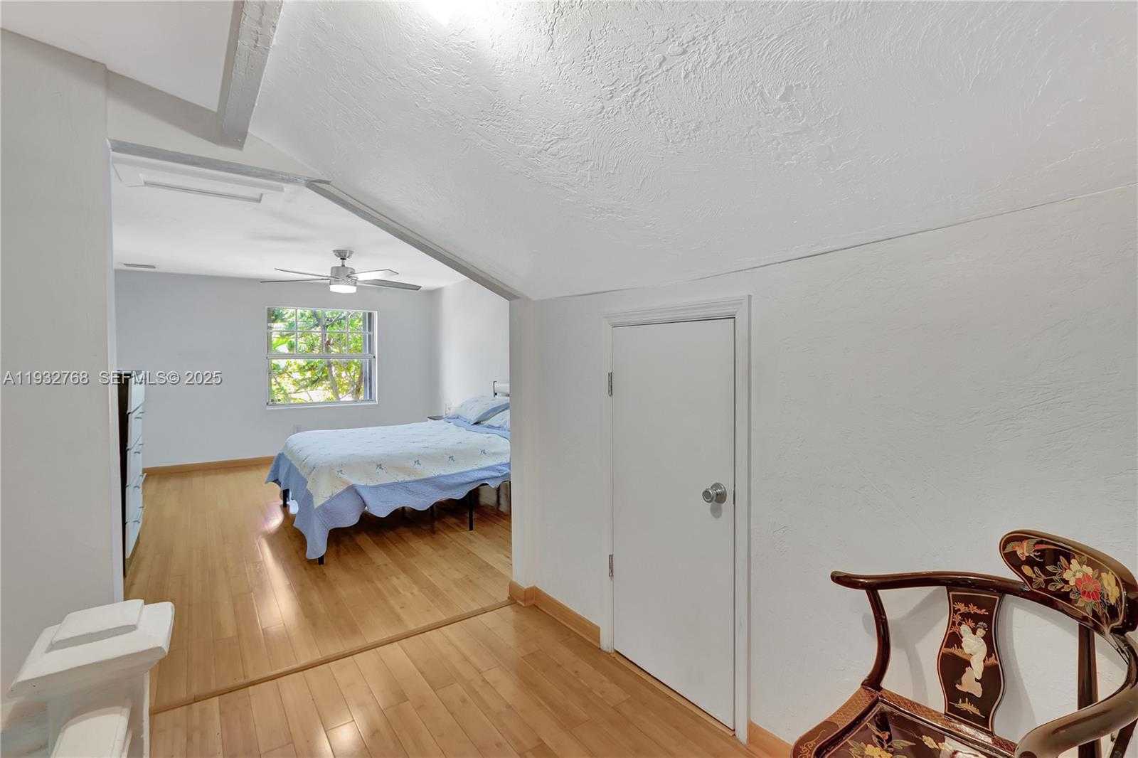 Small Image of 3375 SOUTH WEST 29TH TER #1, Miami Number 12