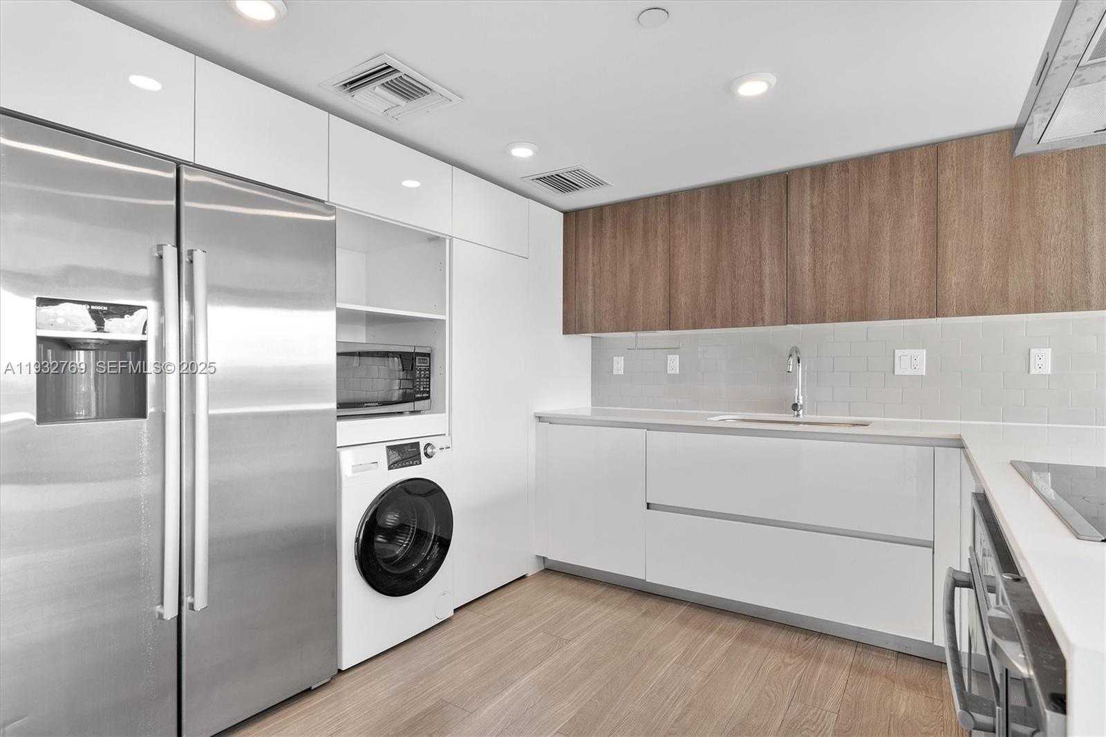 Small Image of 1025 92ND ST #707, Bay Harbor Islands Number 17