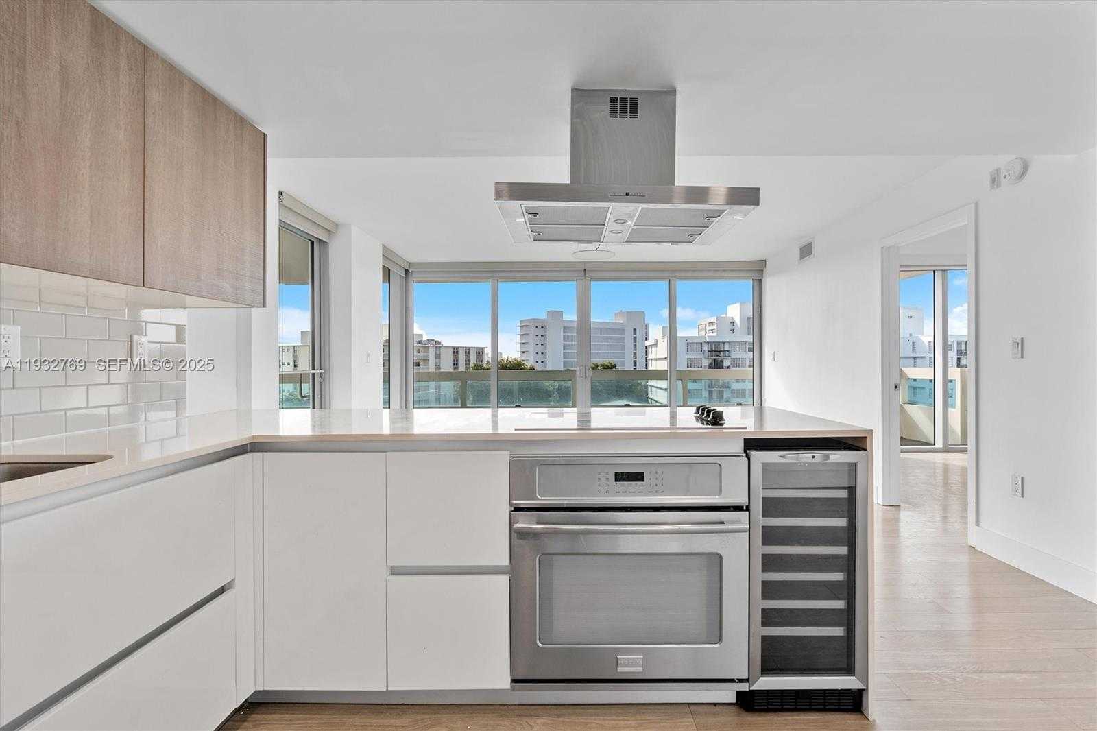 Small Image of 1025 92ND ST #707, Bay Harbor Islands Number 3