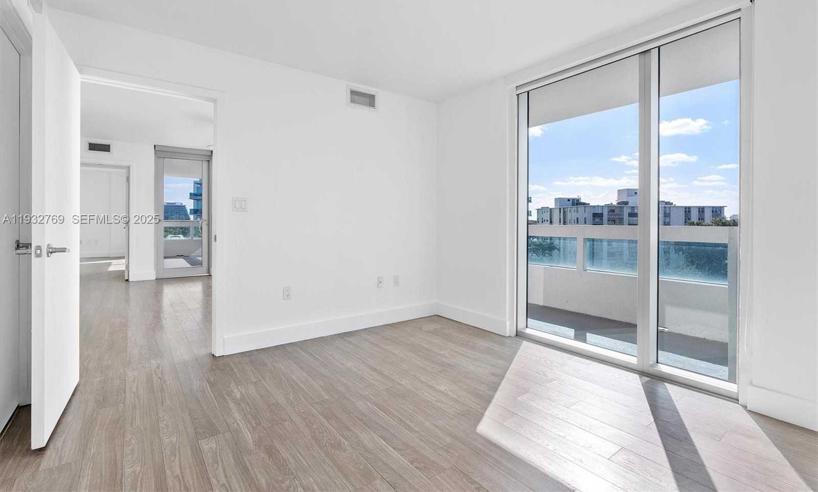 Small Image of 1025 92ND ST #707, Bay Harbor Islands Number 31