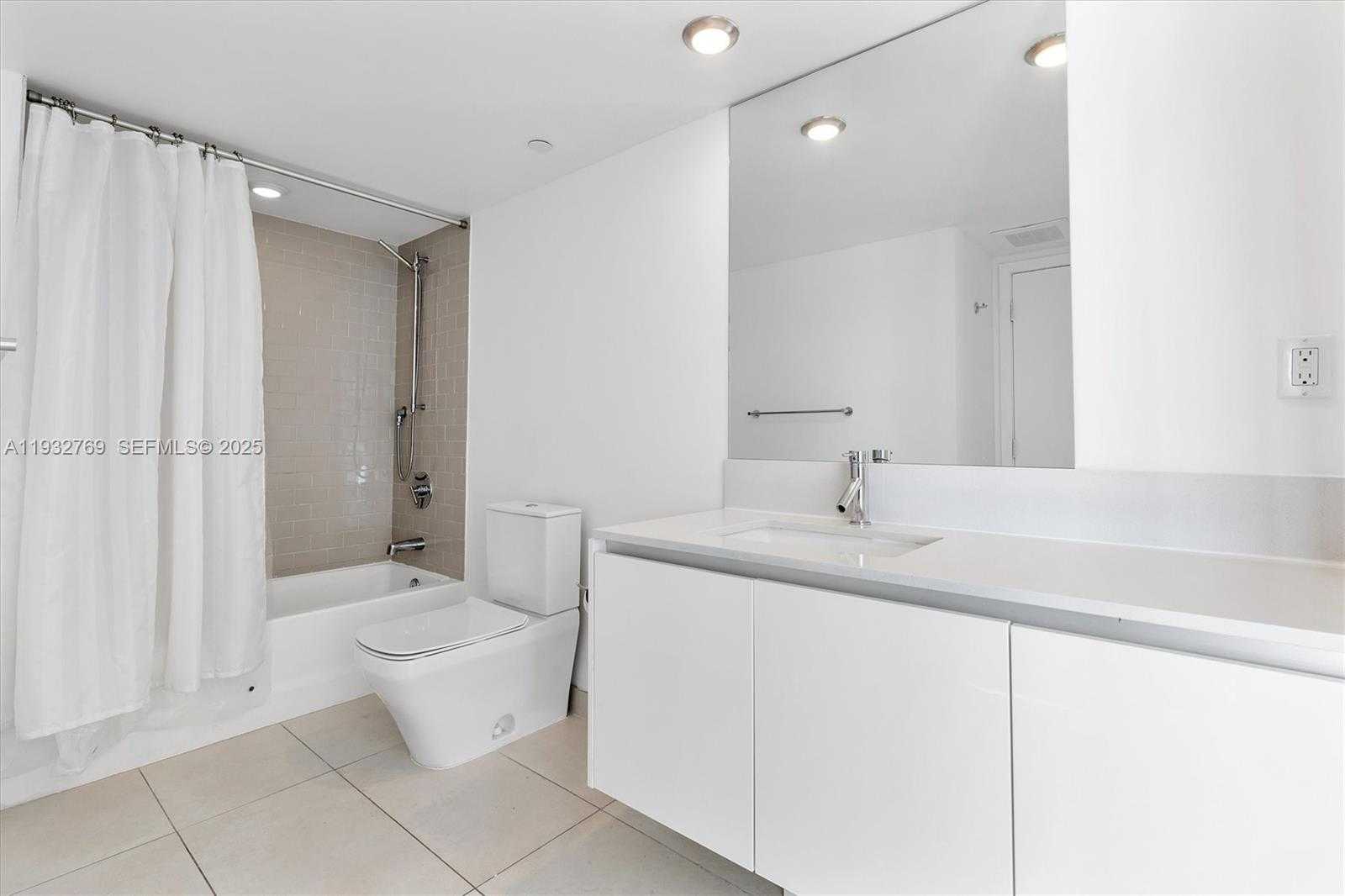 Small Image of 1025 92ND ST #707, Bay Harbor Islands Number 35