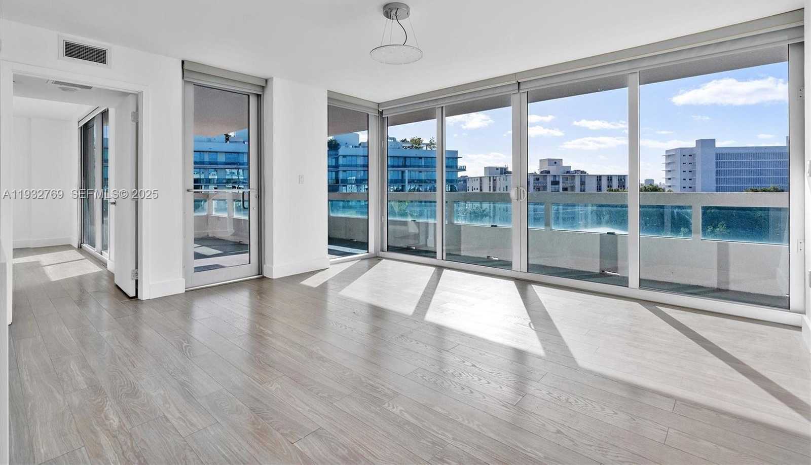 Small Image of 1025 92ND ST #707, Bay Harbor Islands Number 4