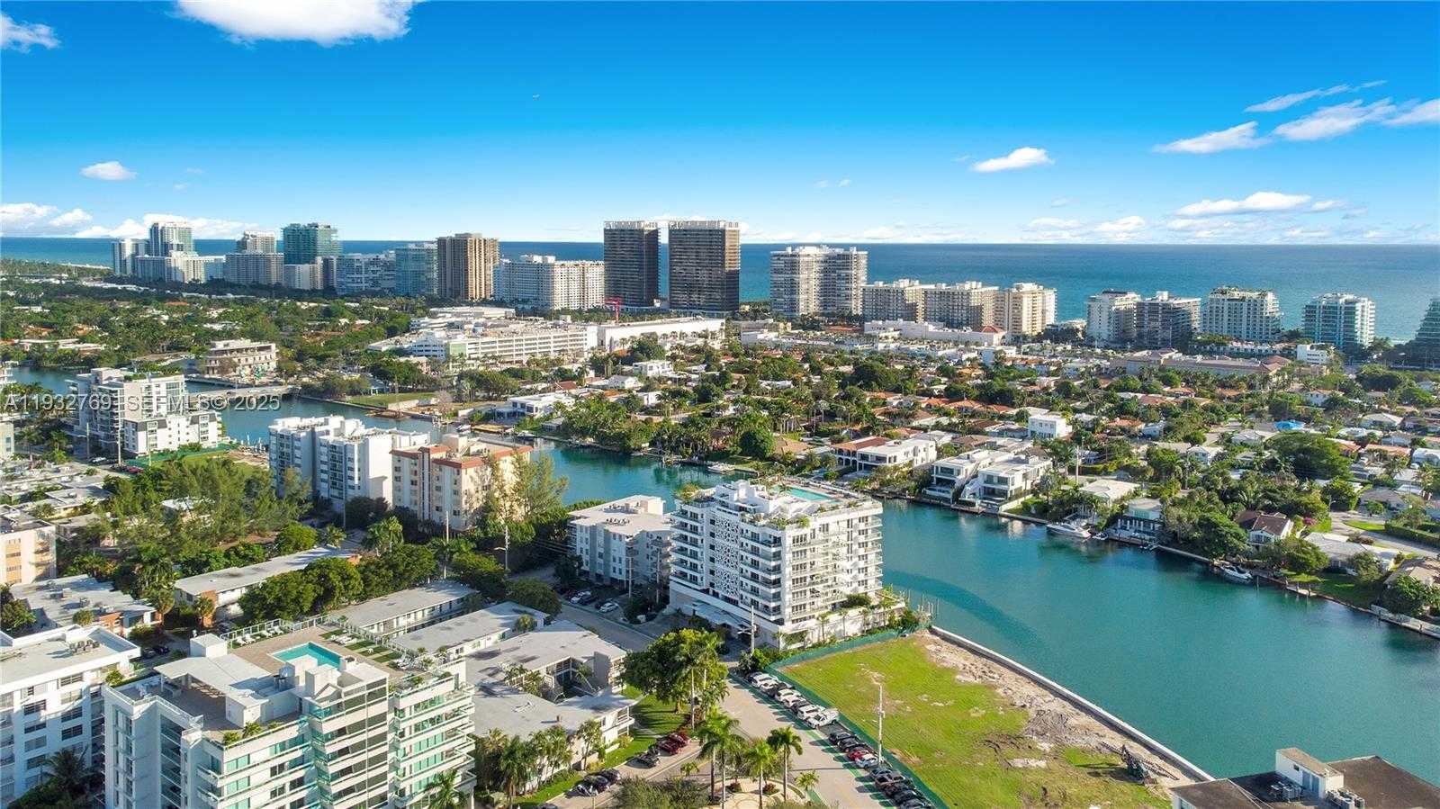 Small Image of 1025 92ND ST #707, Bay Harbor Islands Number 47