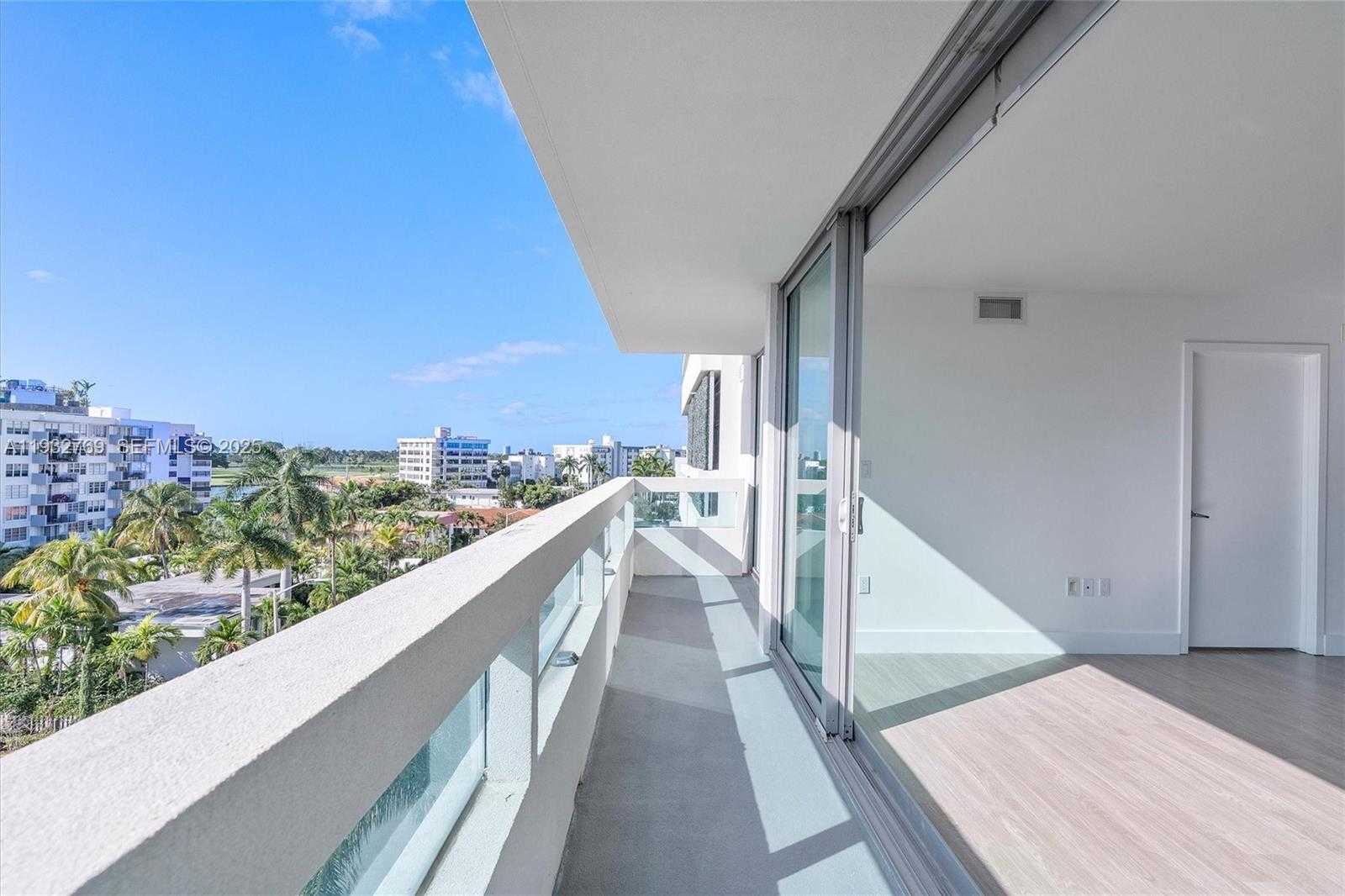 Small Image of 1025 92ND ST #707, Bay Harbor Islands Number 9