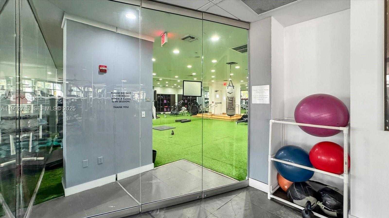 Small Image of 1000 WEST AVE #920, Miami Beach Number 23