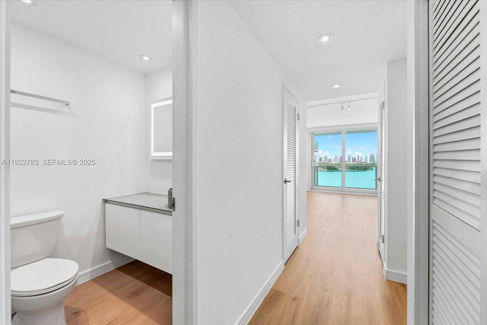 Small Image of 1000 WEST AVE #920, Miami Beach Number 8