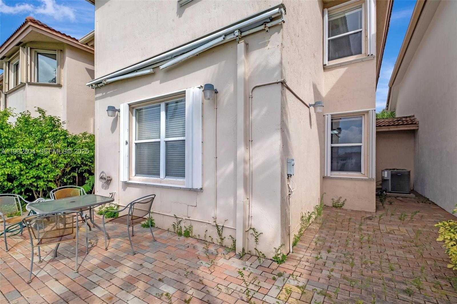 Small Image of 11160 NORTH WEST 73RD ST, Doral Number 29