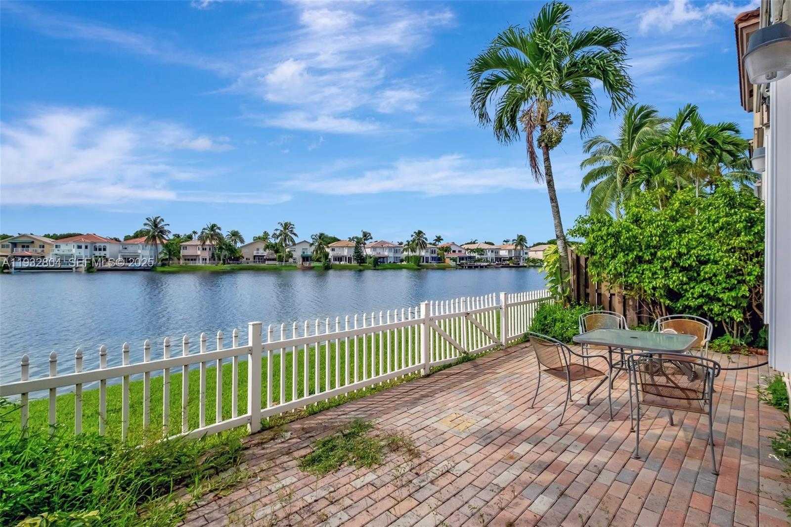 Small Image of 11160 NORTH WEST 73RD ST, Doral Number 30