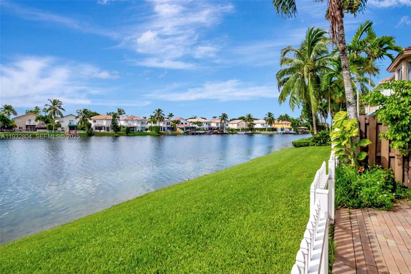 Small Image of 11160 NORTH WEST 73RD ST, Doral Number 31