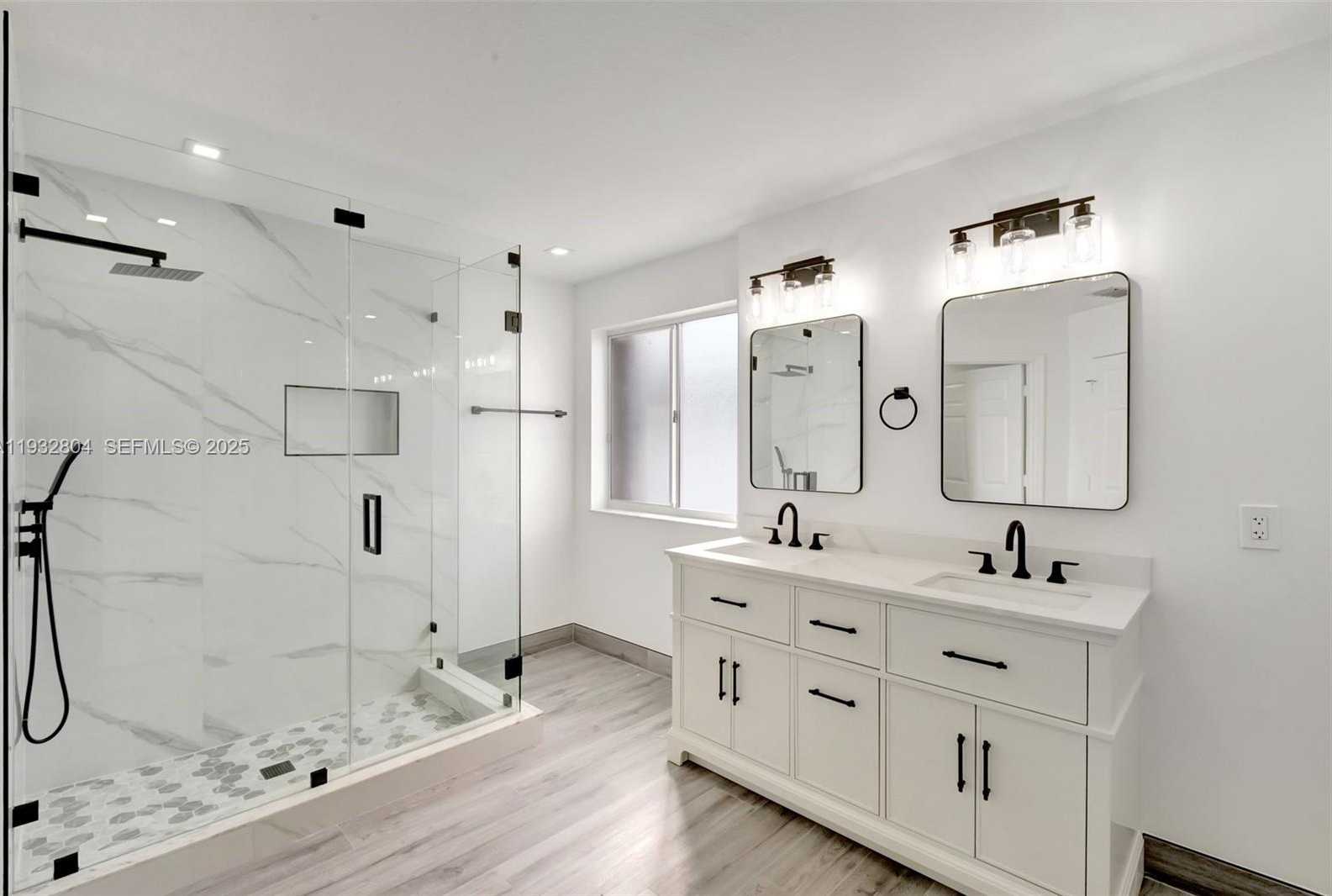 Small Image of 11160 NORTH WEST 73RD ST, Doral Number 38