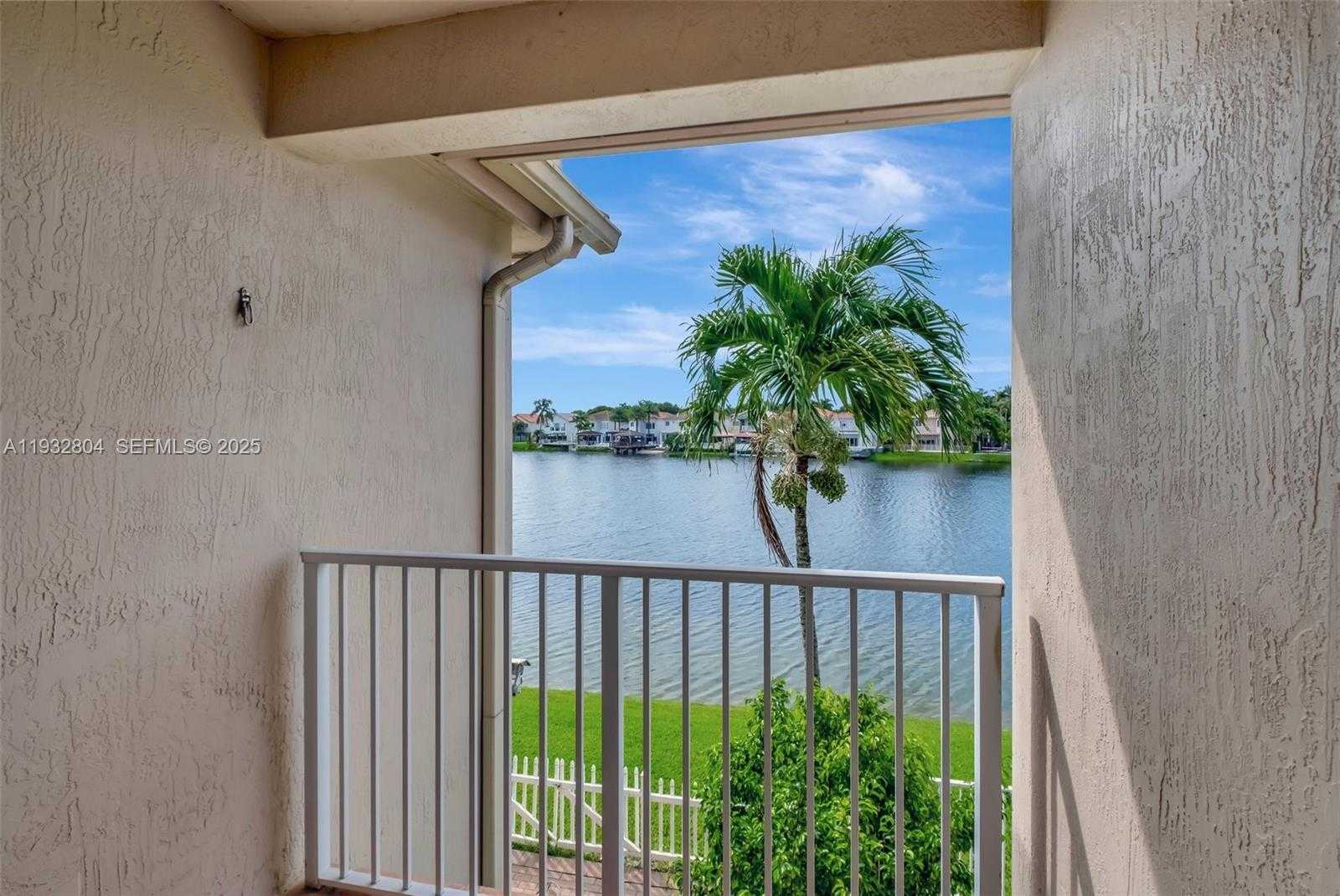 Small Image of 11160 NORTH WEST 73RD ST, Doral Number 41