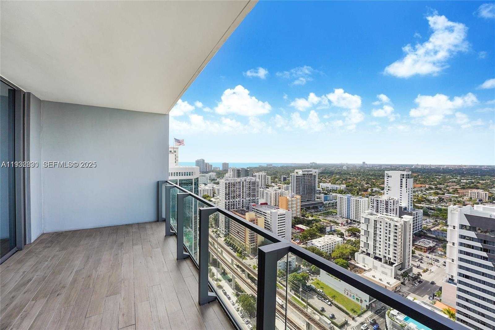 Small Image of 88 SOUTH WEST 7TH ST #2708, Miami Number 1