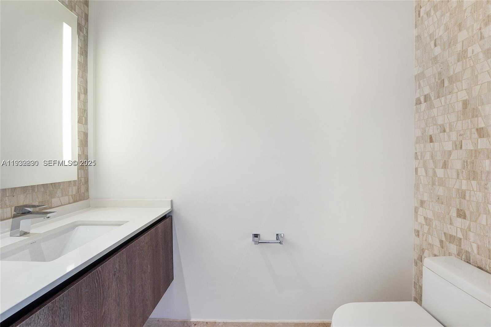 Small Image of 88 SOUTH WEST 7TH ST #2708, Miami Number 12