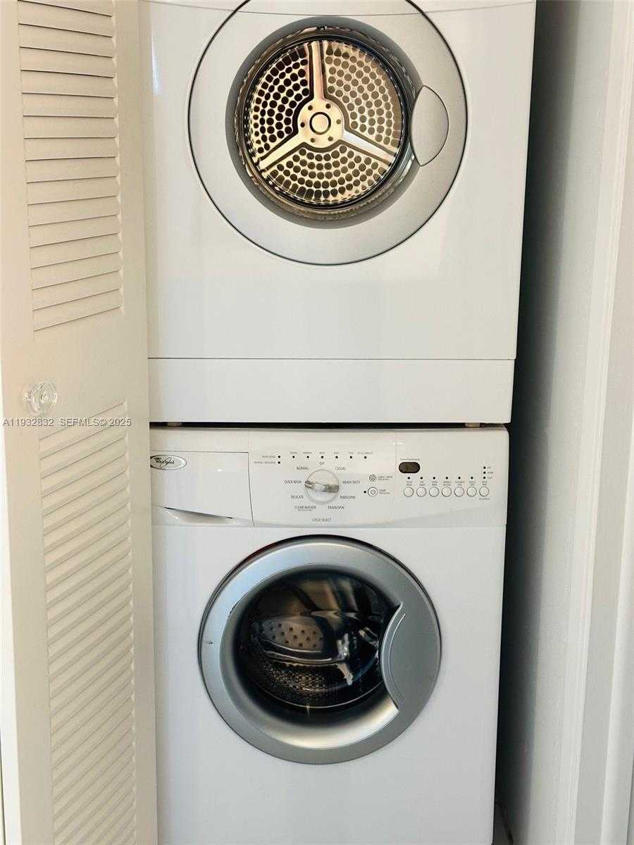 Small Image of 19101 NORTH EAST 36TH CT #1409, Aventura Number 7