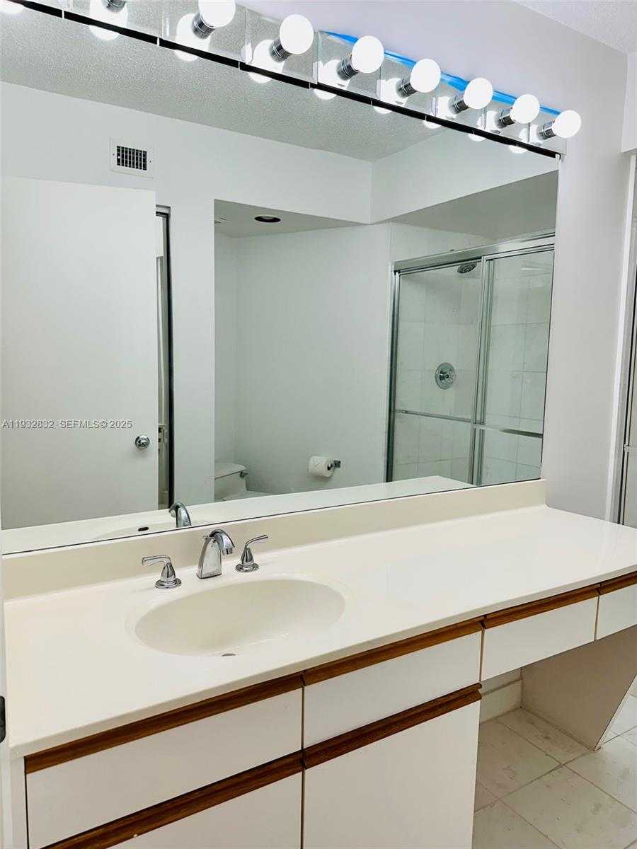 Small Image of 19101 NORTH EAST 36TH CT #1409, Aventura Number 8