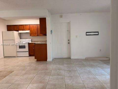 Small Image of 6755 NORTH WEST 175TH LN #M-9, Hialeah Number 8