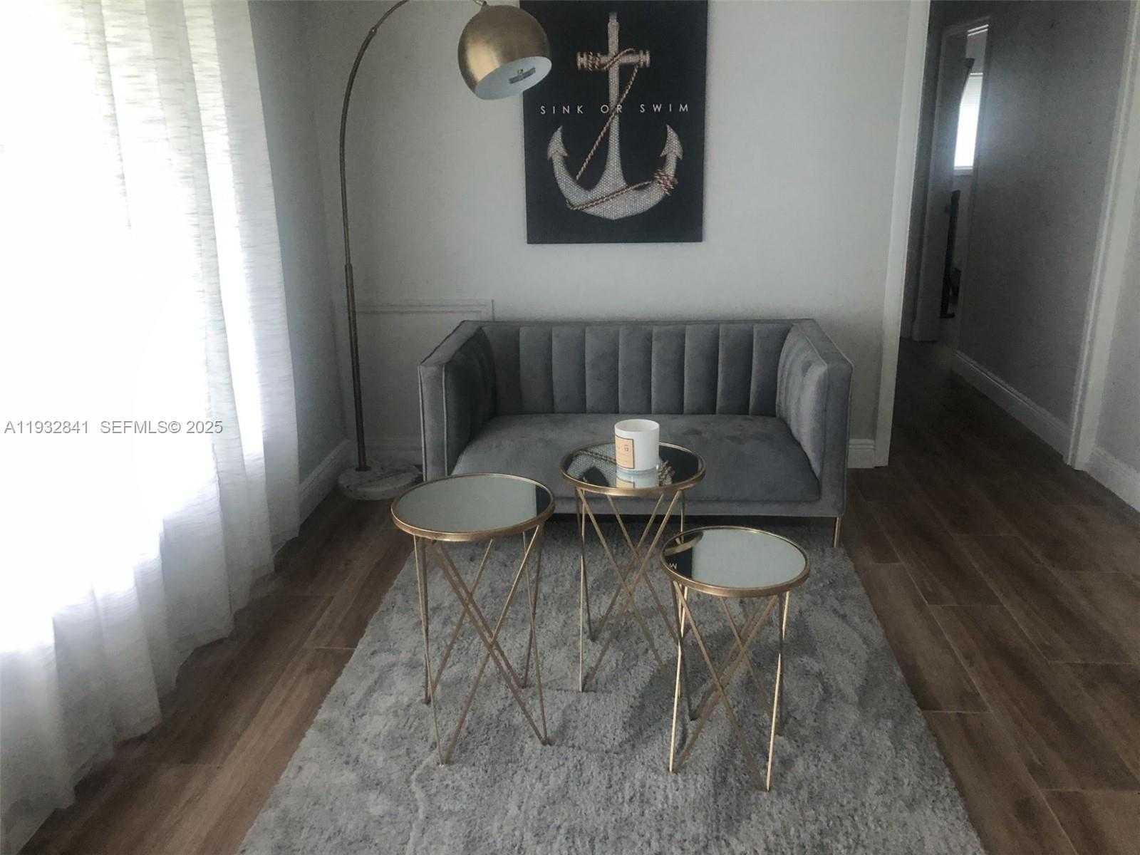 Small Image of 15660 SOUTH WEST 100 AVE, Miami Number 23