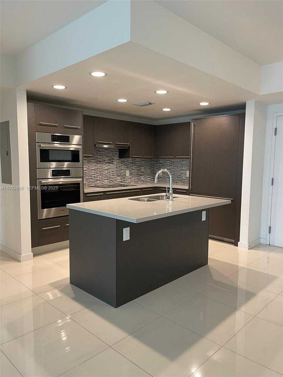 Imagen de Pequeño Objeto