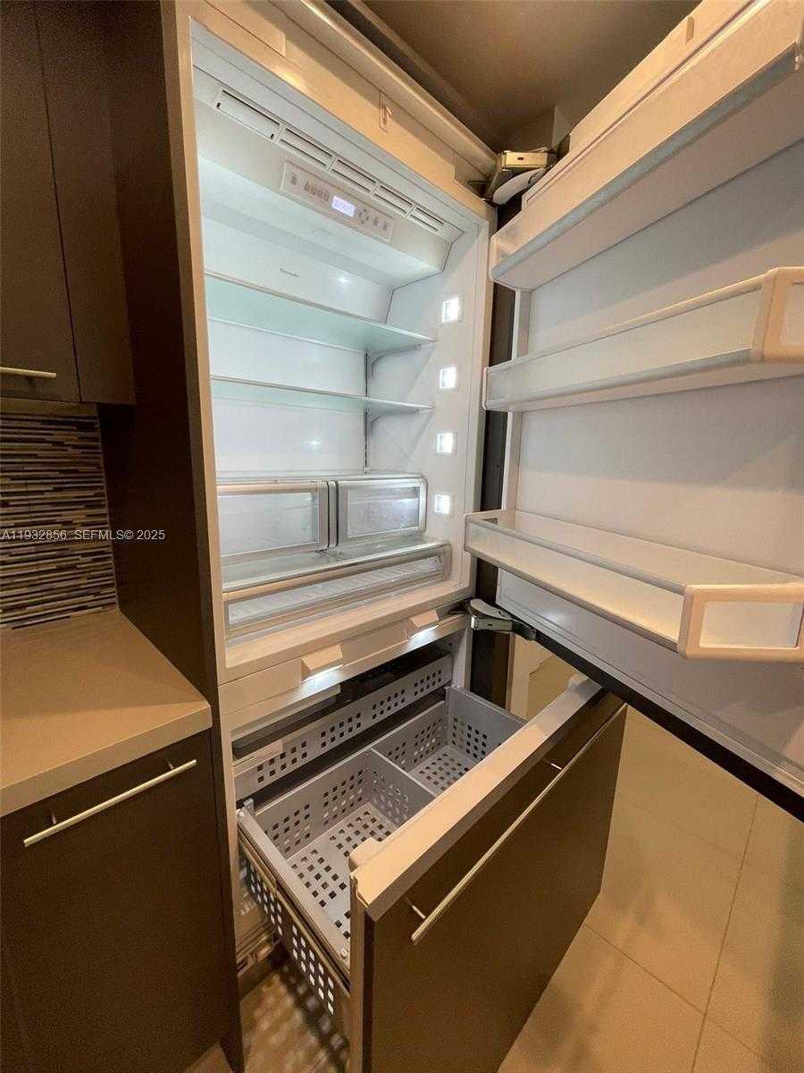 Imagen de Pequeño Objeto