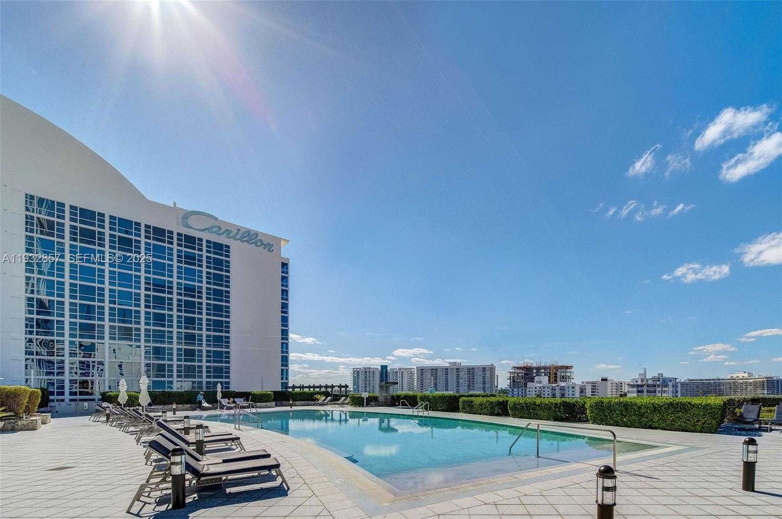 Small Image of 6899 COLLINS AVENUE #1001, Miami Beach Number 26