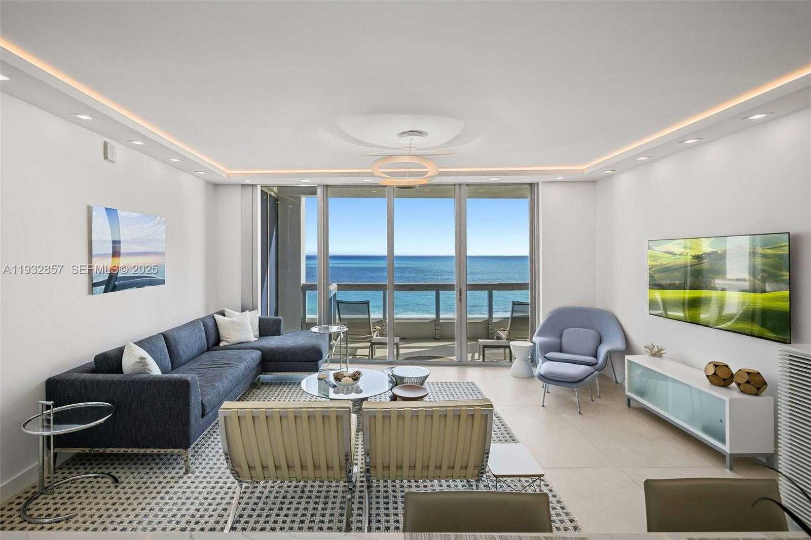Small Image of 6899 COLLINS AVENUE #1001, Miami Beach Number 4
