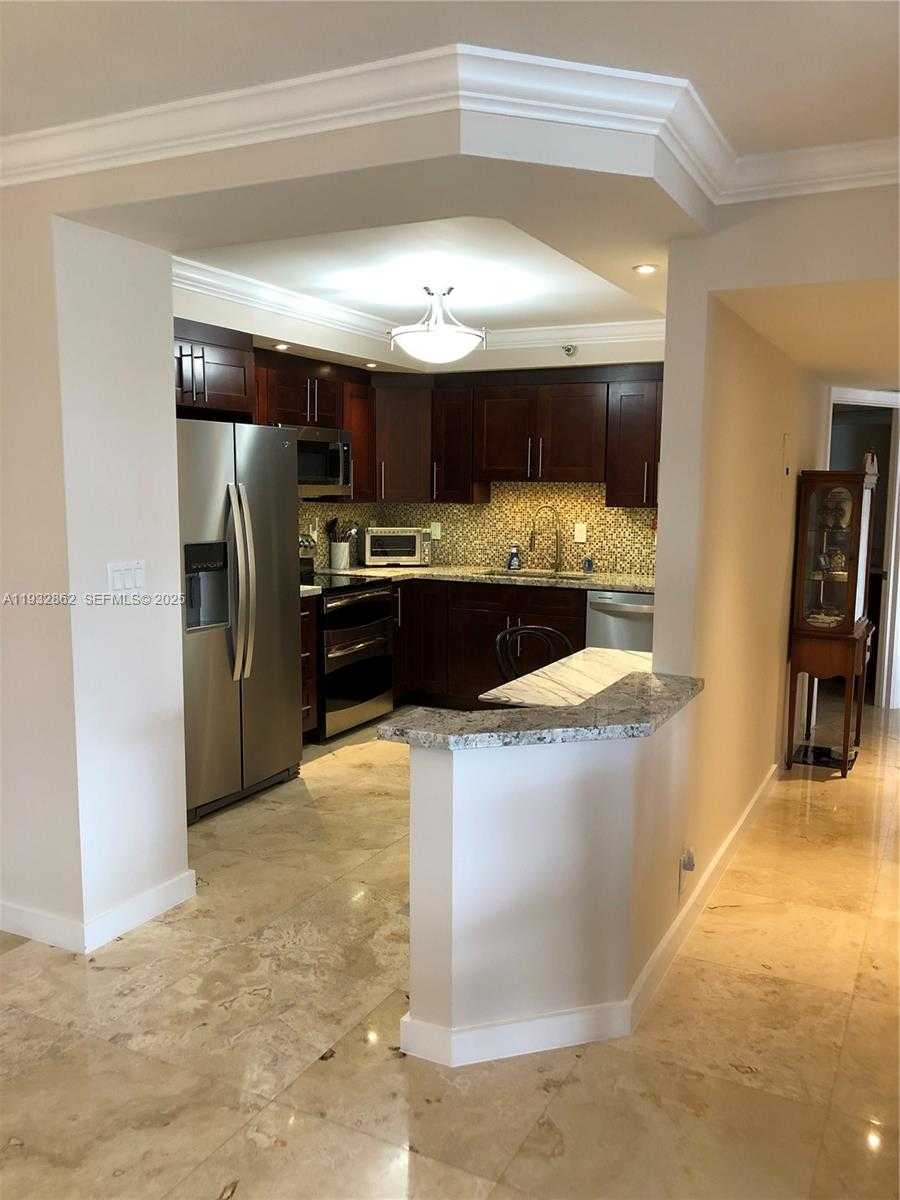 Small Image of 3530 MYSTIC POINTE DR #1212, Aventura Number 11